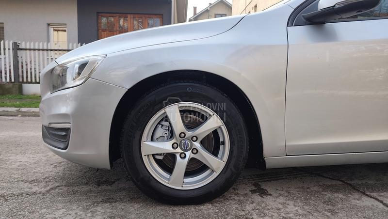 Volvo V60 1.6 D2