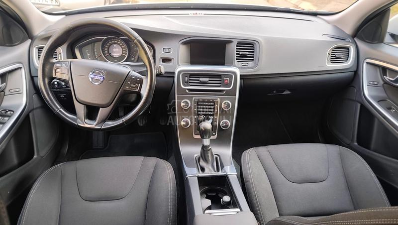 Volvo V60 1.6 D2