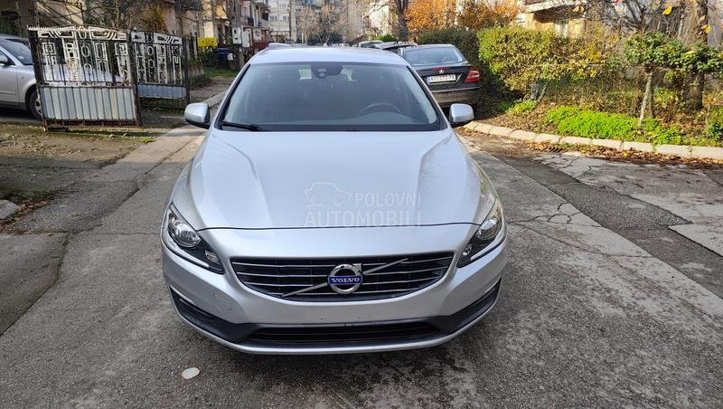 Volvo V60 1.6 D2
