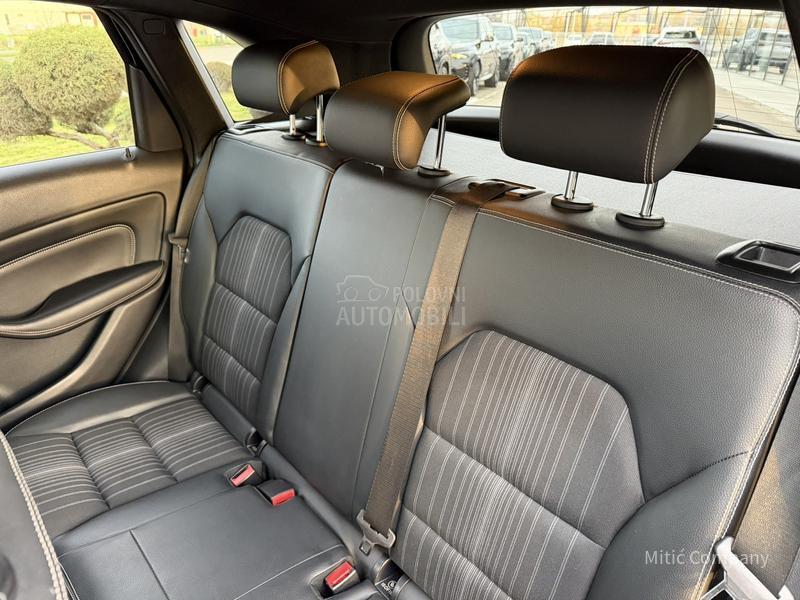 Mercedes Benz B 180 PREMIUM