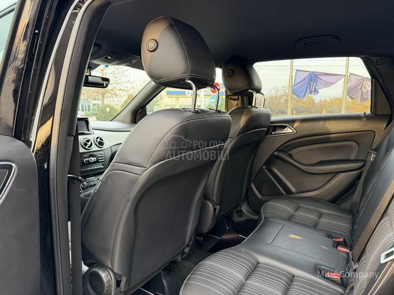 Mercedes Benz B 180 PREMIUM