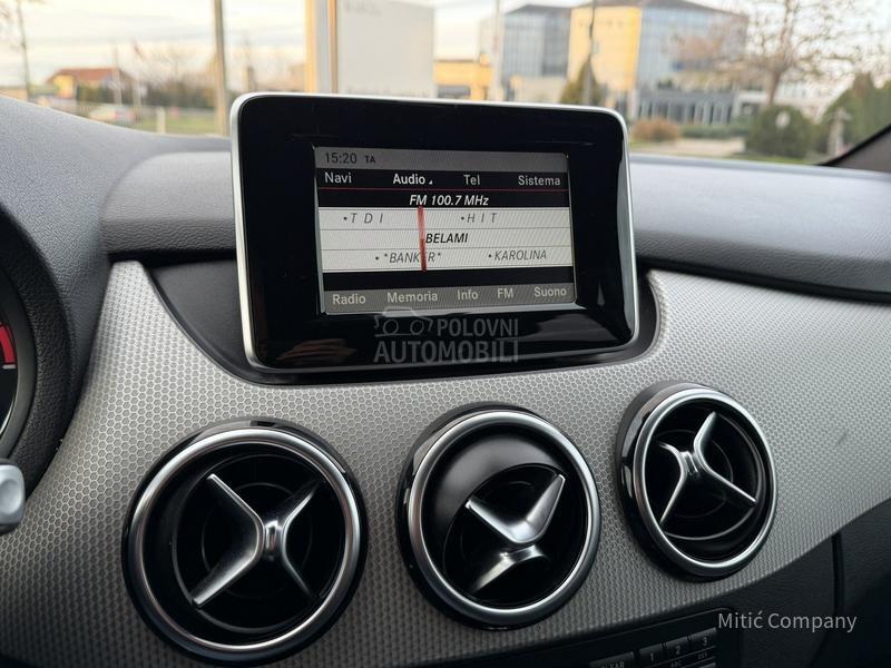 Mercedes Benz B 180 PREMIUM
