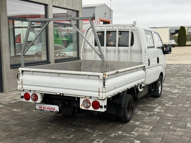 Kia K2900