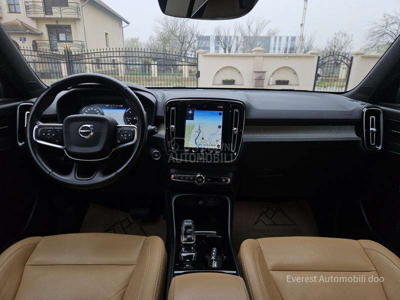 Volvo XC40 rezervisan