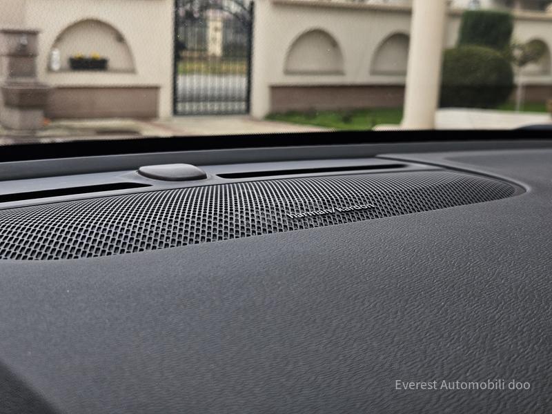 Volvo XC40 rezervisan