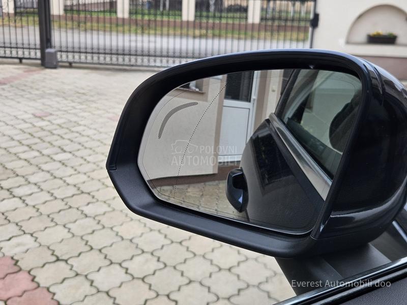 Volvo XC40 rezervisan