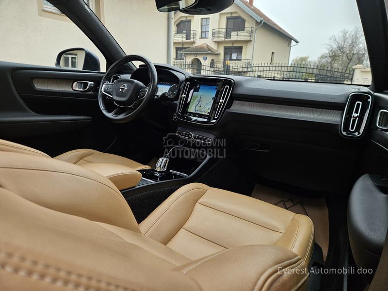 Volvo XC40 rezervisan