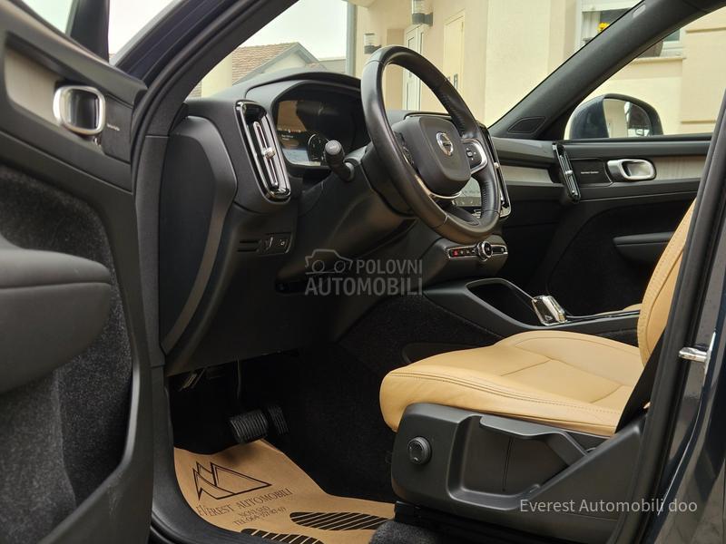 Volvo XC40 rezervisan