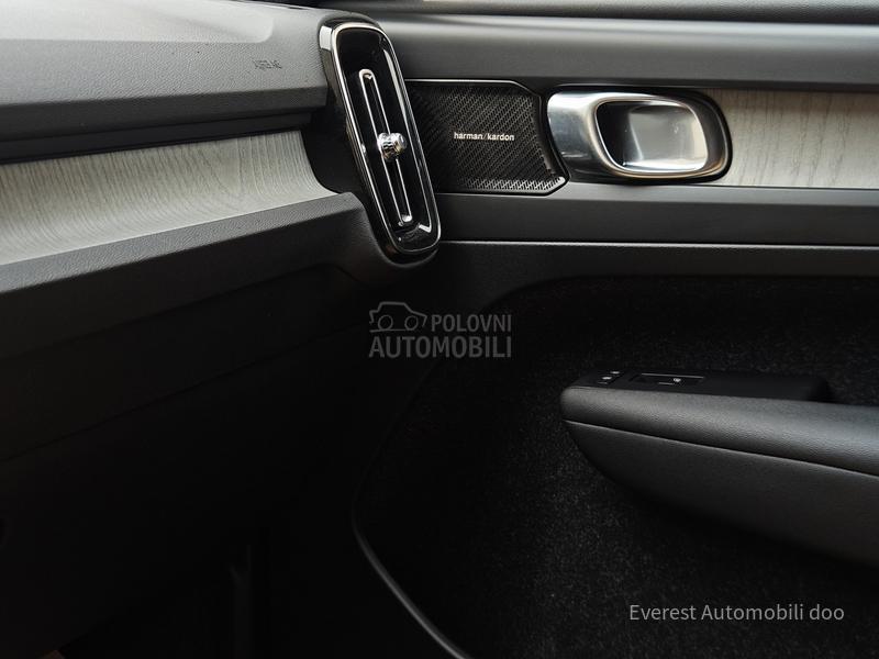 Volvo XC40 rezervisan