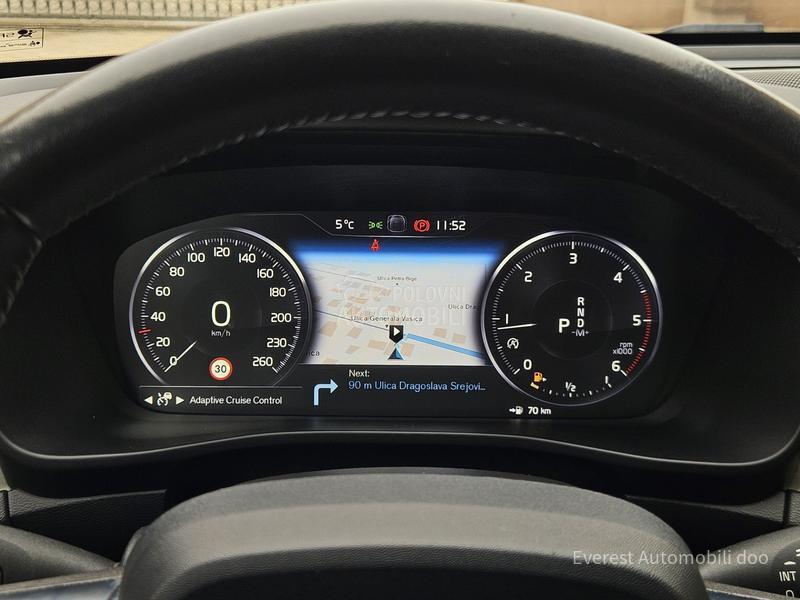 Volvo XC40 rezervisan