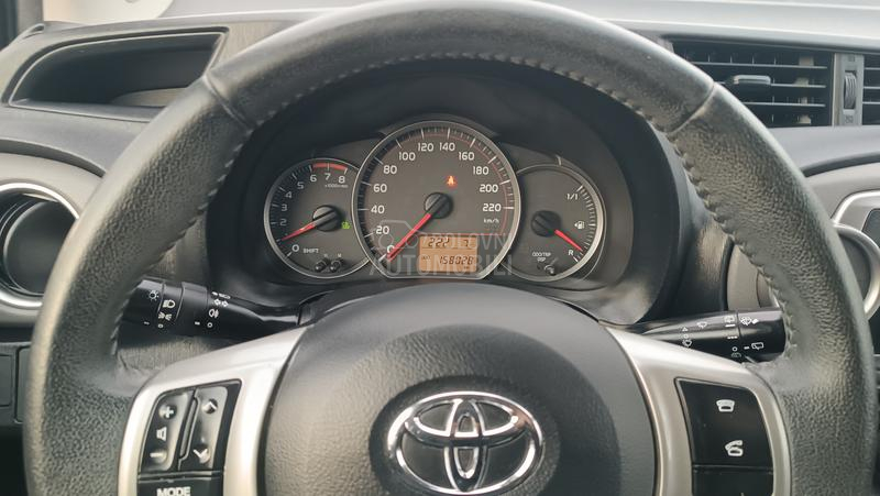Toyota Yaris 1.33 DUAL VVT-I LUNA