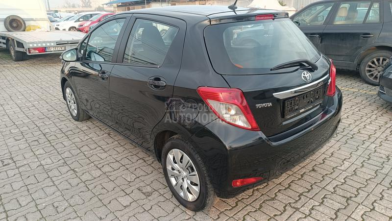 Toyota Yaris 1.33 DUAL VVT-I LUNA