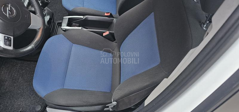 Opel Zafira 1.6 ECO FLEX TURBO