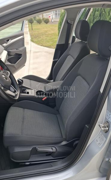 Volkswagen Golf 8 2.0TDI virtual