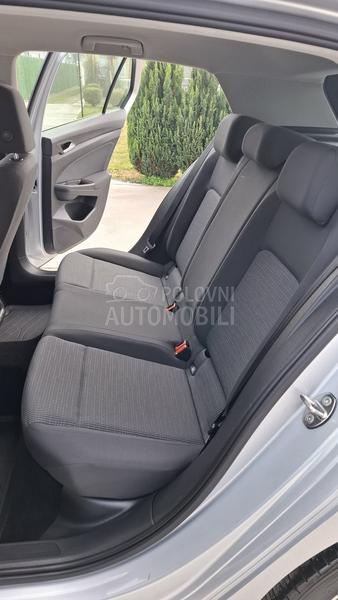 Volkswagen Golf 8 2.0TDI virtual