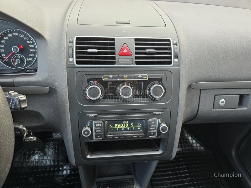 Volkswagen Touran 