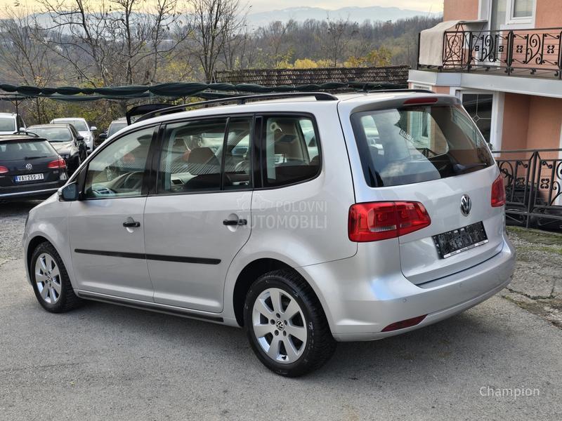 Volkswagen Touran 