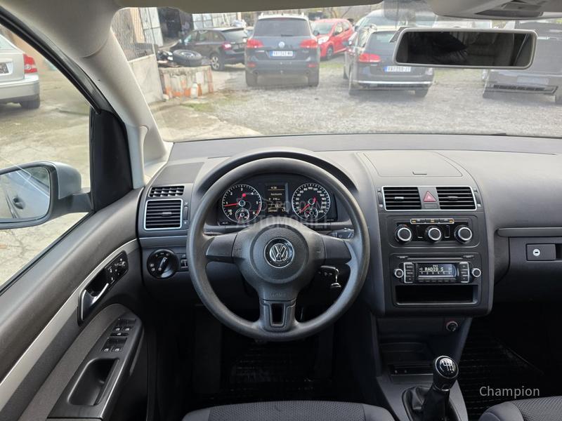 Volkswagen Touran 