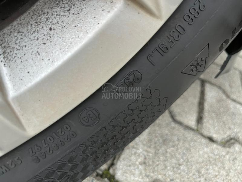 Volkswagen Golf 7 TGI