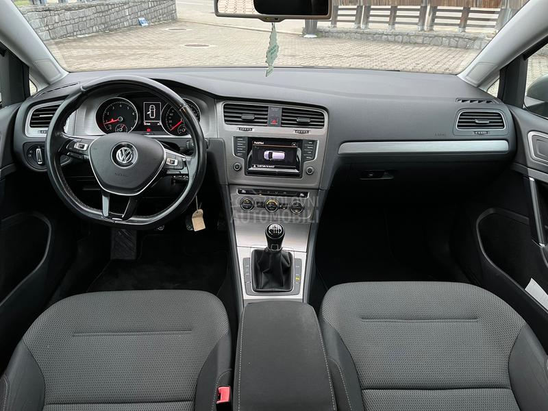 Volkswagen Golf 7 TGI