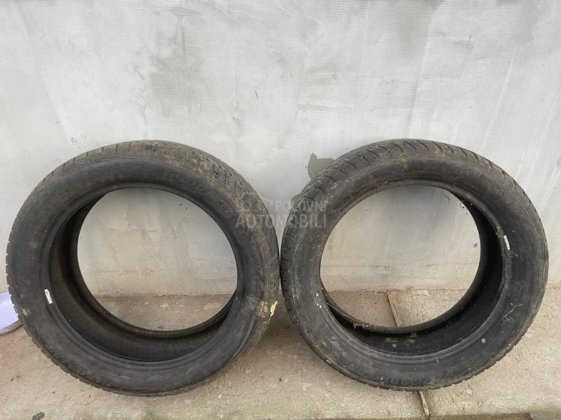 Goodyear 235/50 R19 Zimska