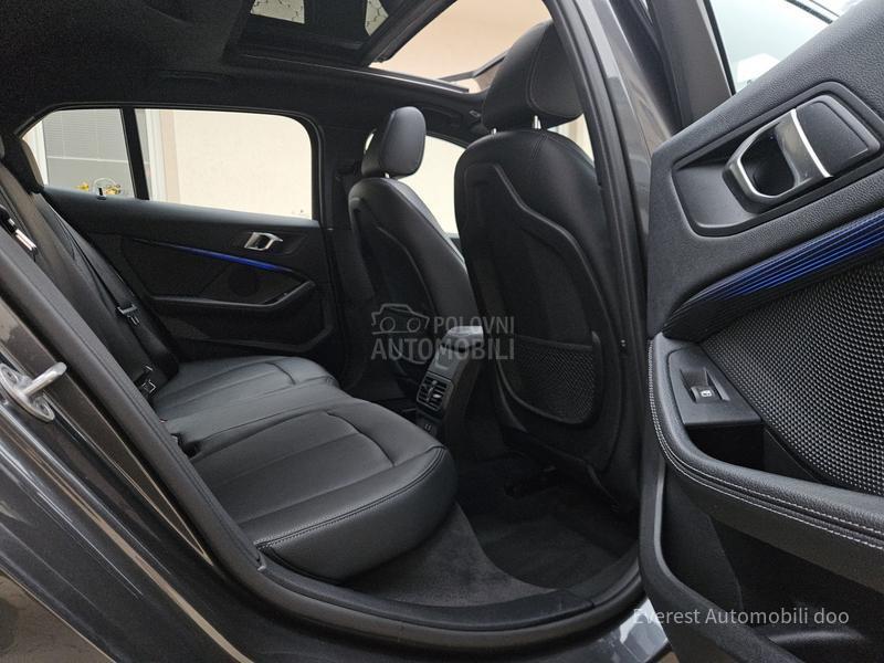 BMW 118 D/EXECUTIVE/PANO