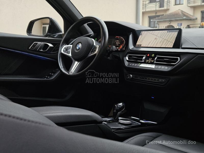 BMW 118 D/EXECUTIVE/PANO