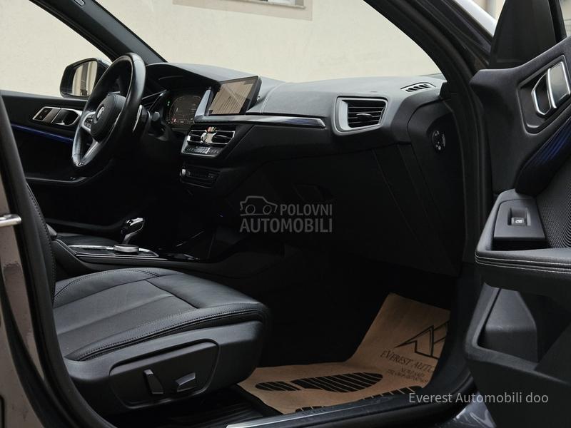 BMW 118 D/EXECUTIVE/PANO