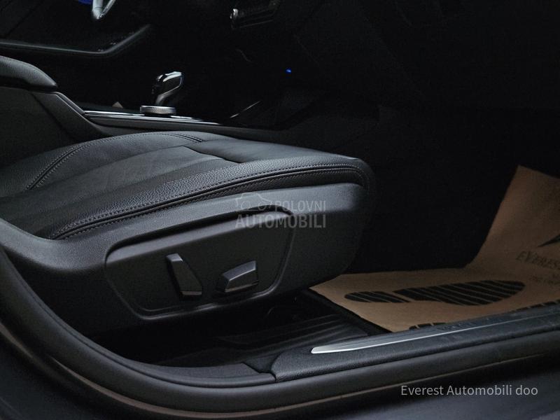 BMW 118 D/EXECUTIVE/PANO