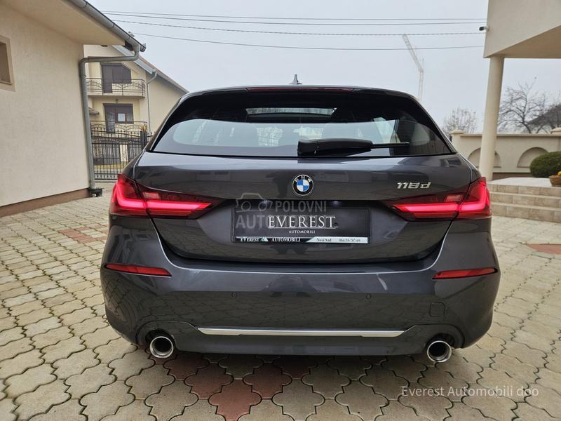 BMW 118 D/EXECUTIVE/PANO