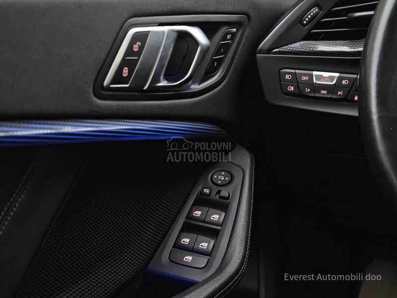 BMW 118 D/EXECUTIVE/PANO