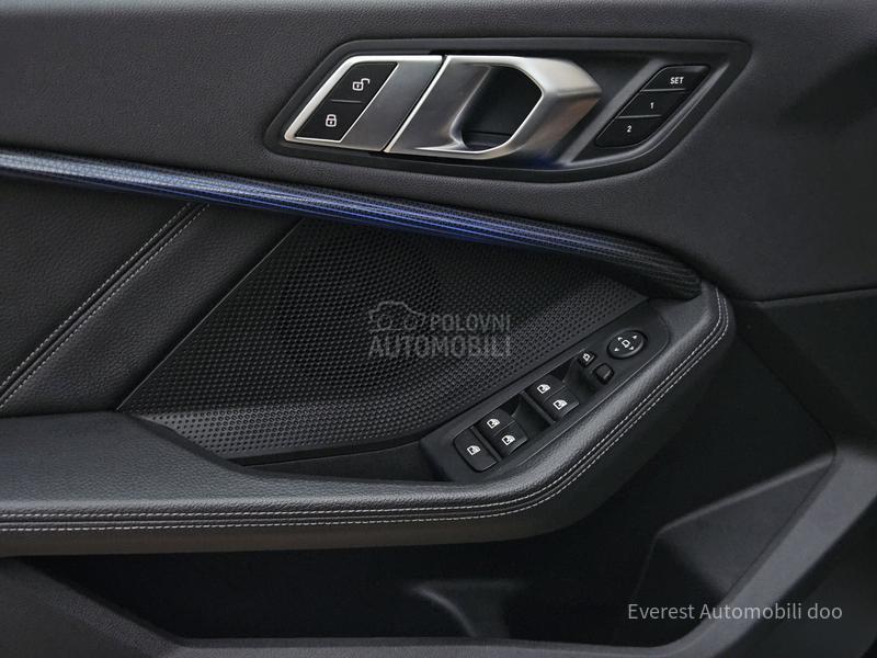 BMW 118 D/EXECUTIVE/PANO