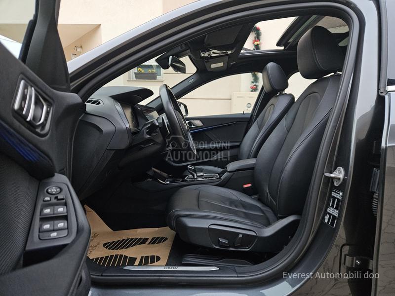 BMW 118 D/EXECUTIVE/PANO