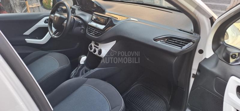 Peugeot 208 1.0.PURETEC