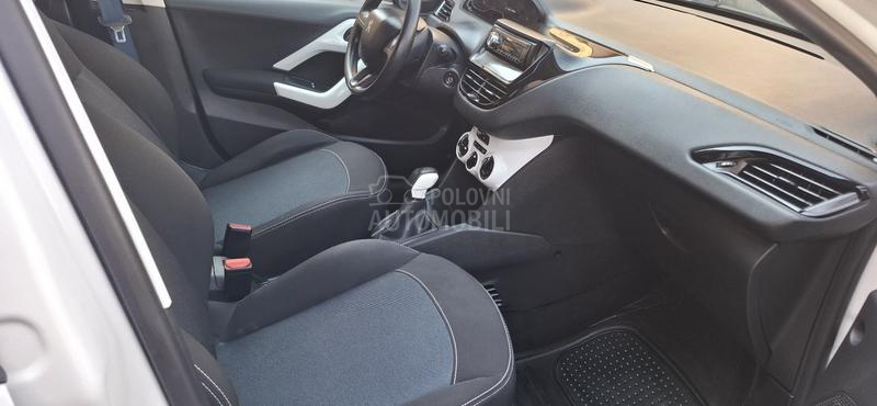 Peugeot 208 1.0.PURETEC