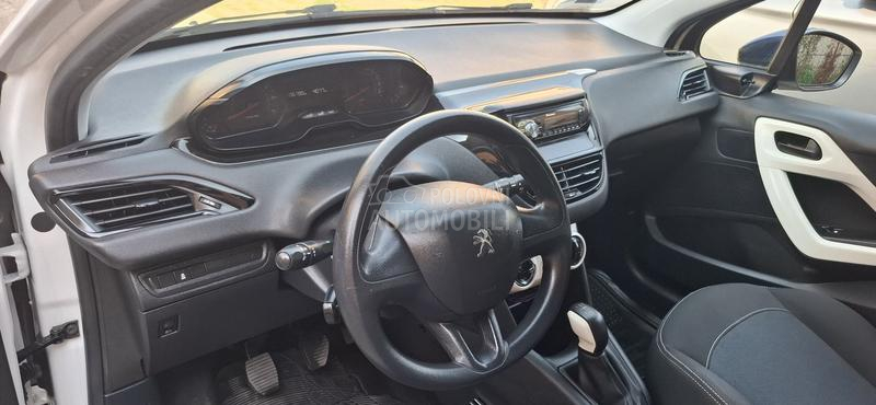 Peugeot 208 1.0.PURETEC
