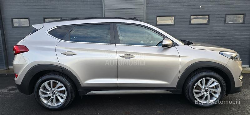 Hyundai Tucson 1.7CRDI PANO