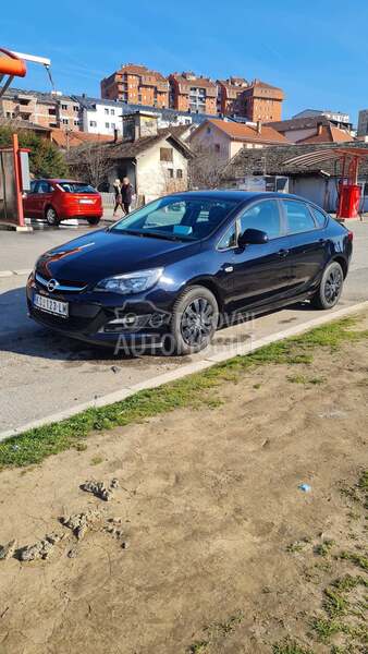Opel Astra J 