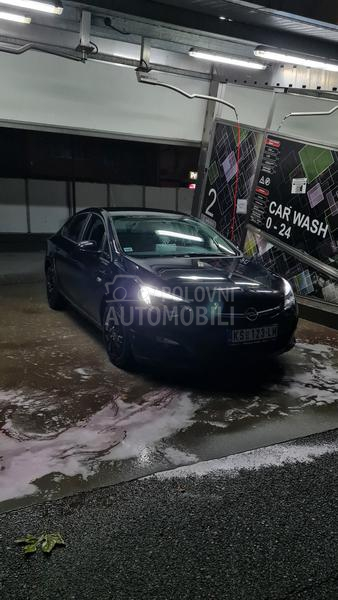 Opel Astra J 