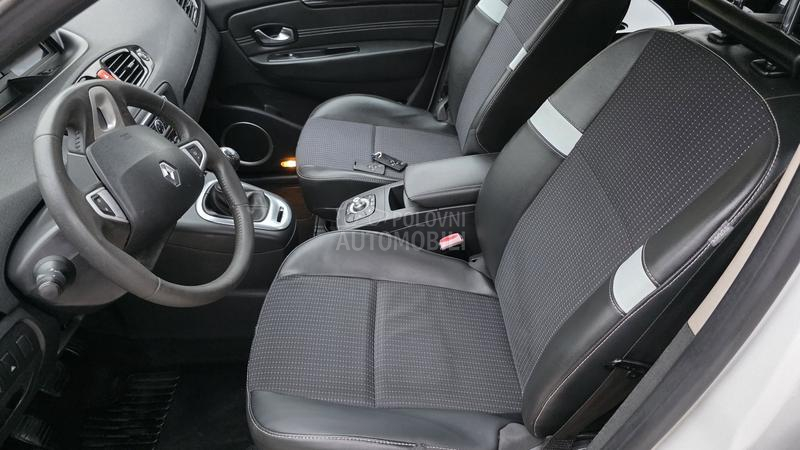 Renault Scenic 1.5 DCI