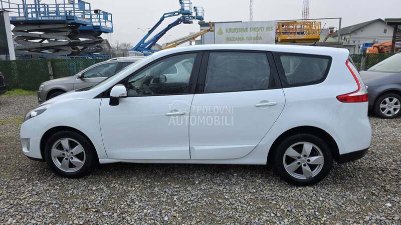 Renault Scenic 1.5 DCI
