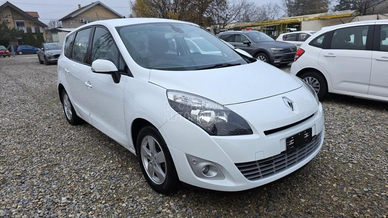 Renault Scenic 1.5 DCI