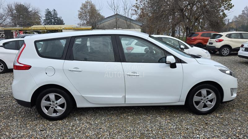 Renault Scenic 1.5 DCI