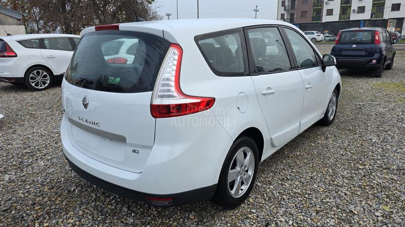 Renault Scenic 1.5 DCI