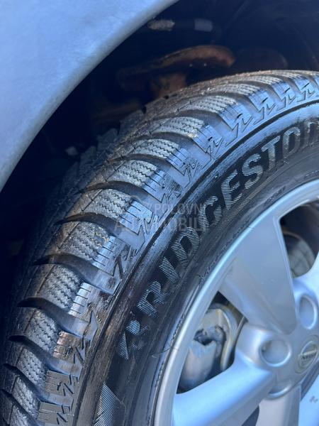 Nissan Qashqai 2.0dci 4WD TEKNA CH