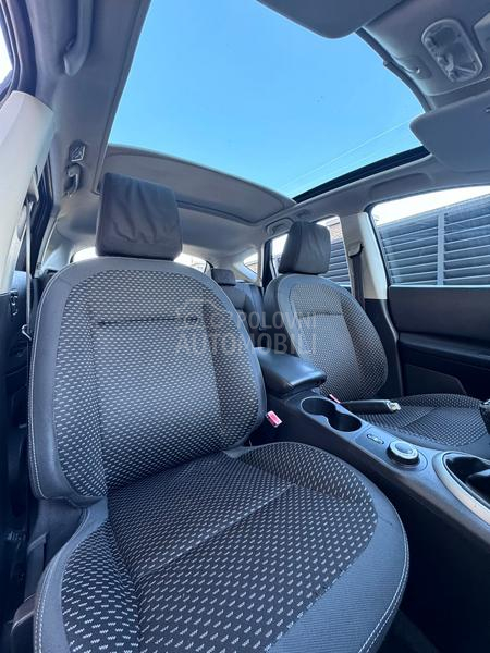 Nissan Qashqai 2.0dci 4WD TEKNA CH