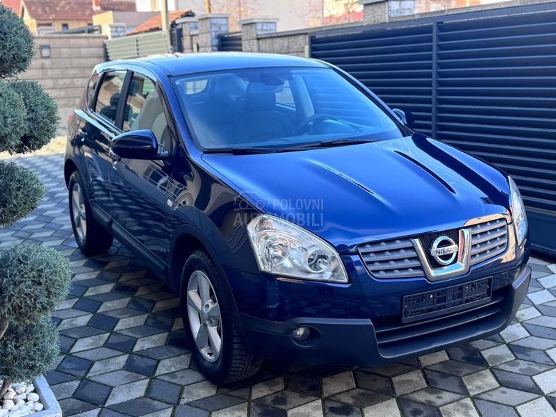 Nissan Qashqai 2.0dci 4WD TEKNA CH