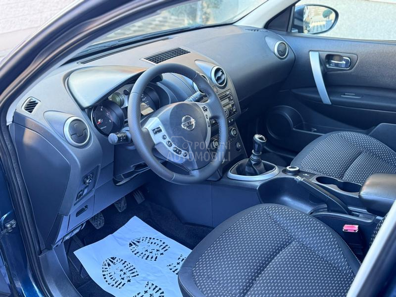 Nissan Qashqai 2.0dci 4WD TEKNA CH