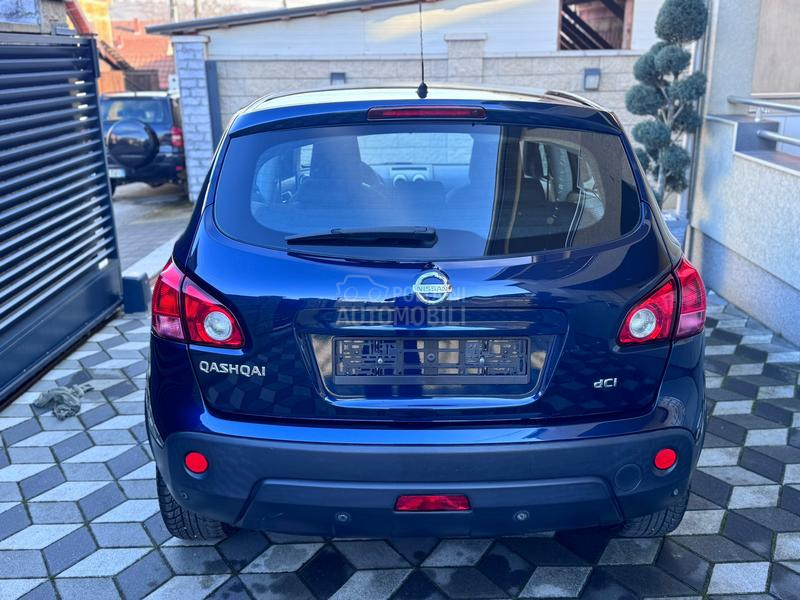 Nissan Qashqai 2.0dci 4WD TEKNA CH