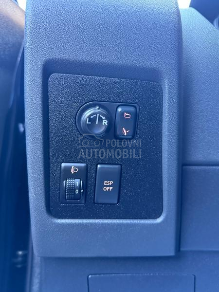 Nissan Qashqai 2.0dci 4WD TEKNA CH